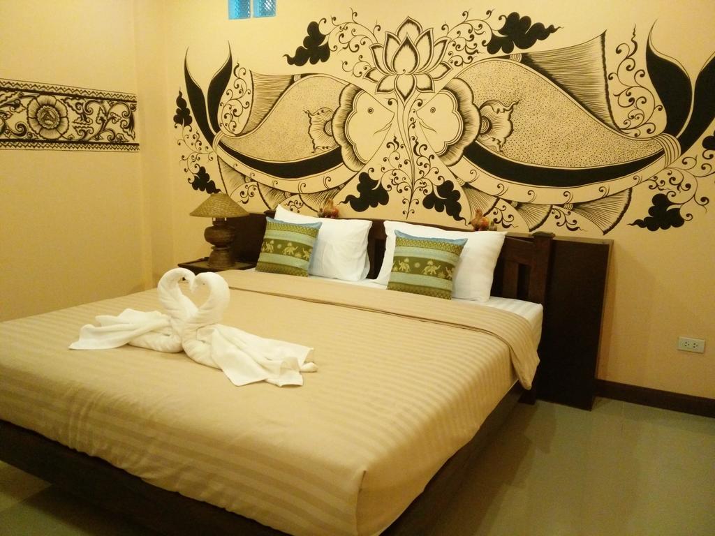 Kala House Hotel Sukhothai Bagian luar foto