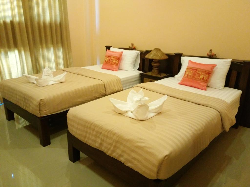 Kala House Hotel Sukhothai Bagian luar foto